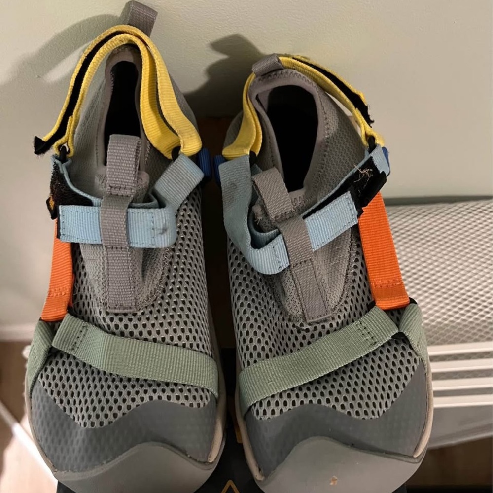 Teva Kids Gray Multi-Color Water Shoes